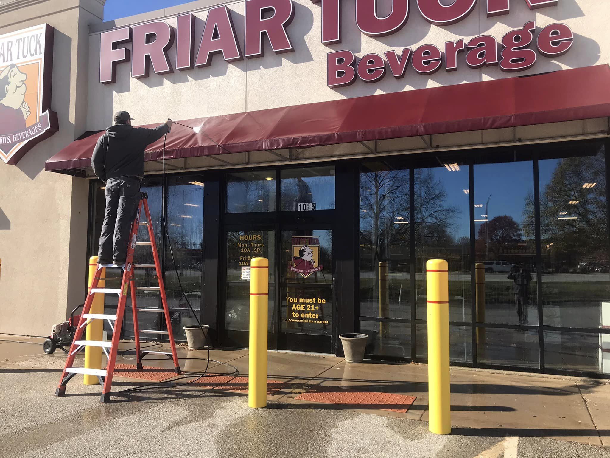 Awning Cleaning for Friar Truck in Forsyth, IL Thumbnail