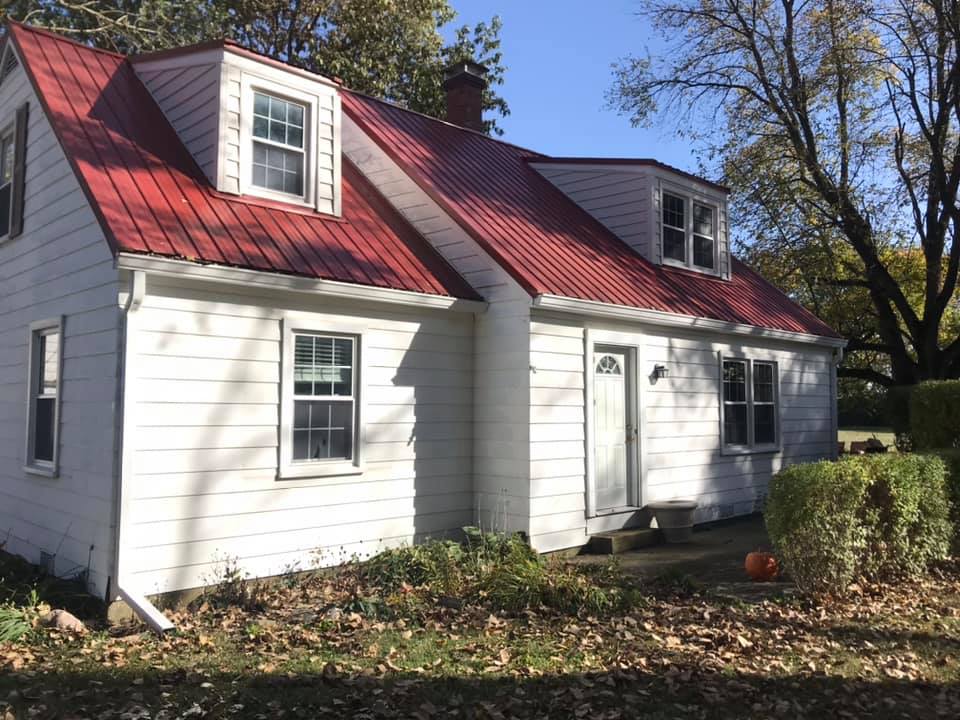 Before and After House Washing in Illiopolis, IL Thumbnail